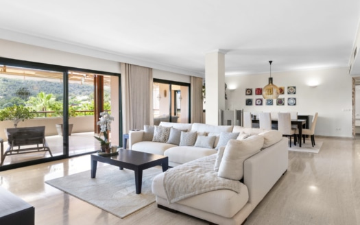 5325-Luxurious penthouse with fantastic sea views on the Gulf of Bendinat1