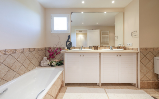 5148 Traumhaftes Penthouse in Santa Ponca mit sonniger Dachterrasse & Blick auf den Golfplatz 