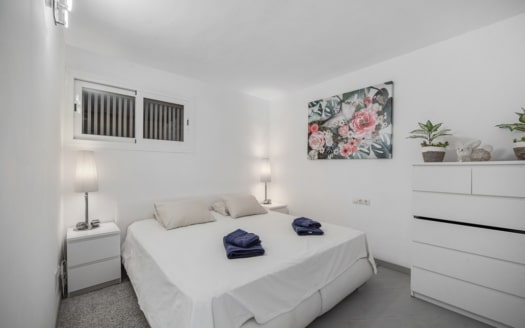 A-4690 Stylisches Designer Apartment direkt am Calvia Beach mit Traum Meerblick, nah zum Nikki Beach Club 2