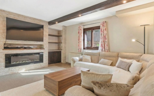 genai_image_fcbb86f7083546ed9c91117c4ae8af23_1764589219_00001