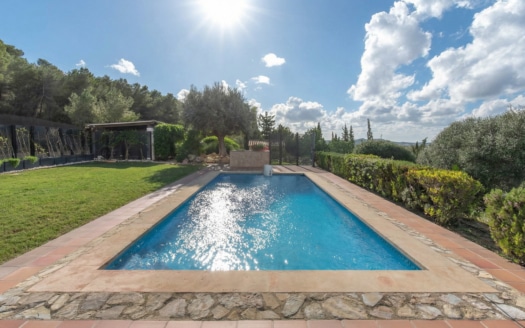 genai_image_59d103b7a1064f8f9889ee83f1b8e5bc_1764587392_00001