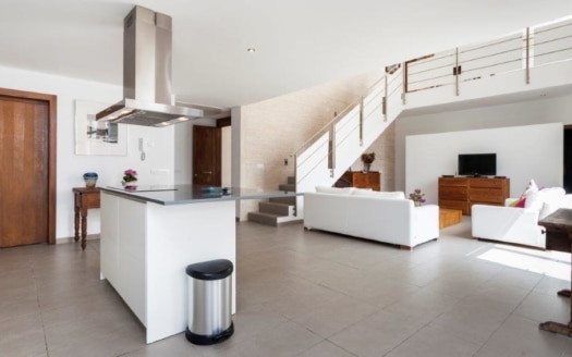 PHOTO-2025-10-11-21-00-41