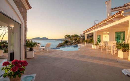 4996 Villa in La Mola 28