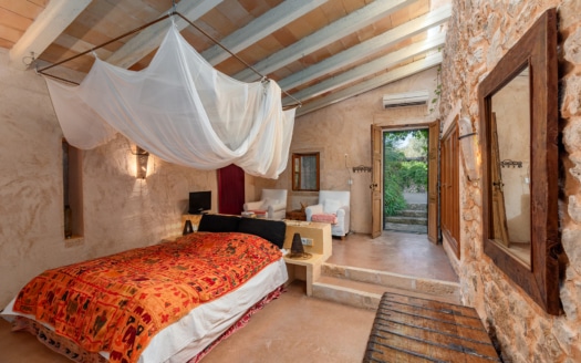 5126 Einzigartige Naturstein Finca in Porreres mit traumhaftem Panorama Blick