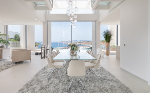 V-2650 Port Adriano Spektakuläre Designer-Villa mit Hafen und Meerblick, in Port Adriano