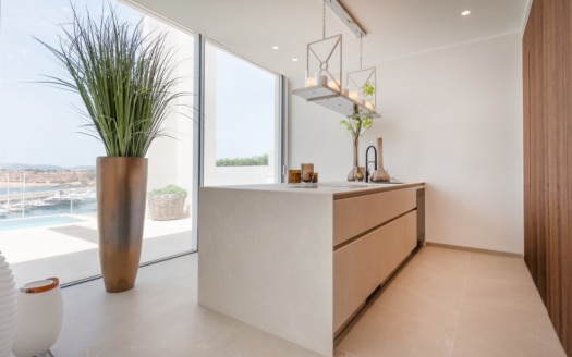 V-2650 Port Adriano Spektakuläre Designer-Villa mit Hafen und Meerblick, in Port Adriano