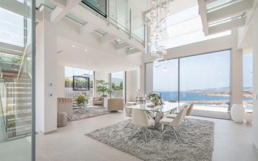 V-2650 Port Adriano Spektakuläre Designer-Villa mit Hafen und Meerblick, in Port Adriano