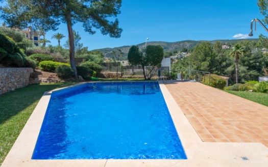 P-2026 Luxuriöses Penthouse mit großer Dachterrasse und umwerfendem Meerblick in bester Lage von Bendinat