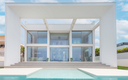 V-2650 Port Adriano Spektakuläre Designer-Villa mit Hafen und Meerblick, in Port Adriano