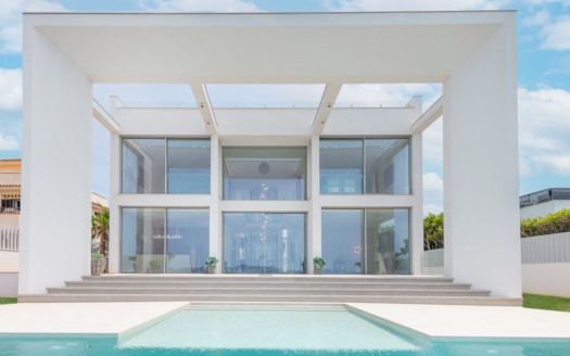 V-2650 Port Adriano Spektakuläre Designer-Villa mit Hafen und Meerblick, in Port Adriano