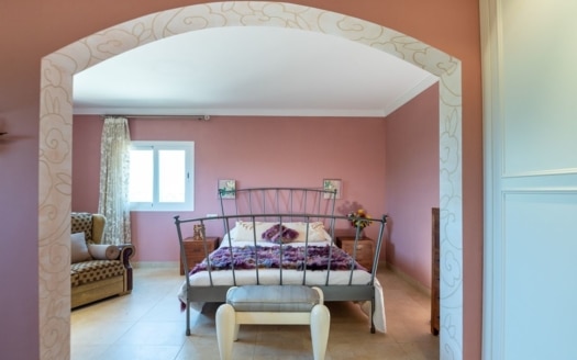 F-4418 Mediterrane Finca auf großem Grundstück, viel Potenzial und herrlichem Bergblick am Rande von Algaida