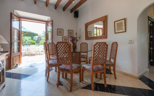 F-3925 Charmante Finca in Calonge mit traumhaftem, parkähnlichem Garten