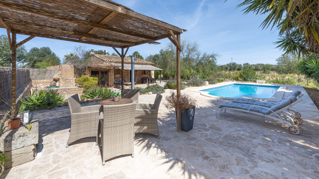 F-4545 Finca in Porreres mit Ferienvermietungslizenz, Privatsphäre UND eigenem Weinberg
