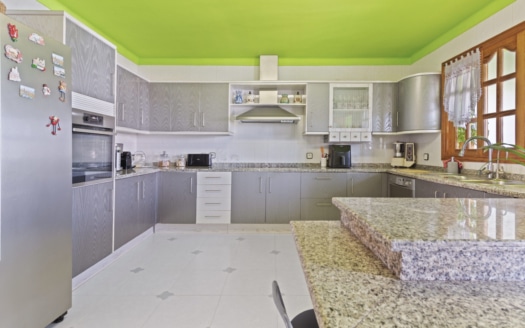 5556 - Villa in Bahia Blava 9