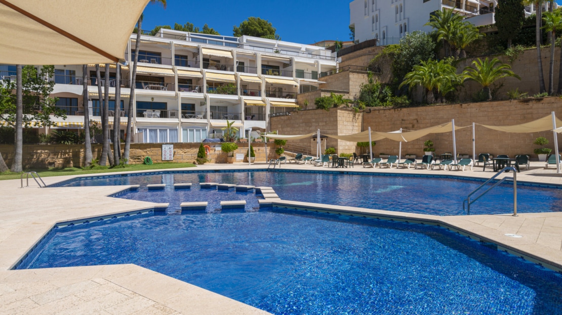 A-4103-121 Renoviertes Luxus-Apartment in Puerto Portals mit traumhaftem Meerblick