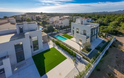 5587 - 124  -Villa in Cala Murada 46