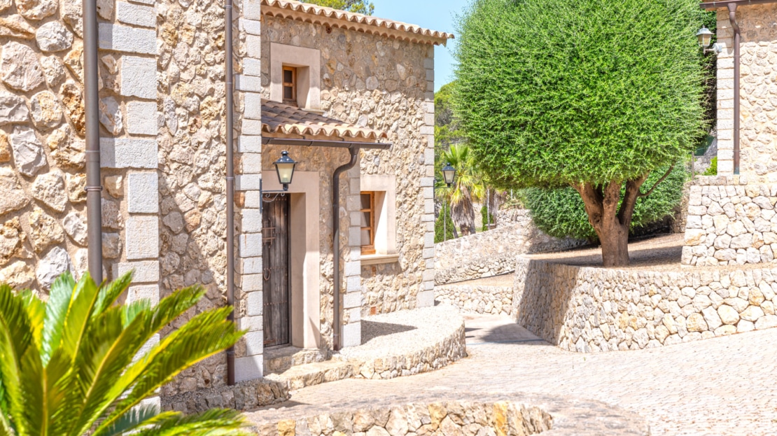 V-3300 Beeindruckende Villa in Galilea mit Indoorpool und wunderschönem Panoramablick