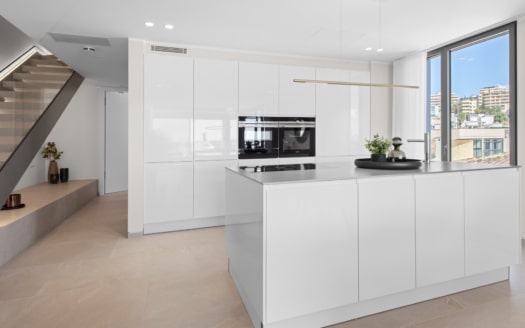 P-2148_15 Spektakuläres Duplex-Penthouse am Paseo Maritimo mit fantastischem Meerblick 11