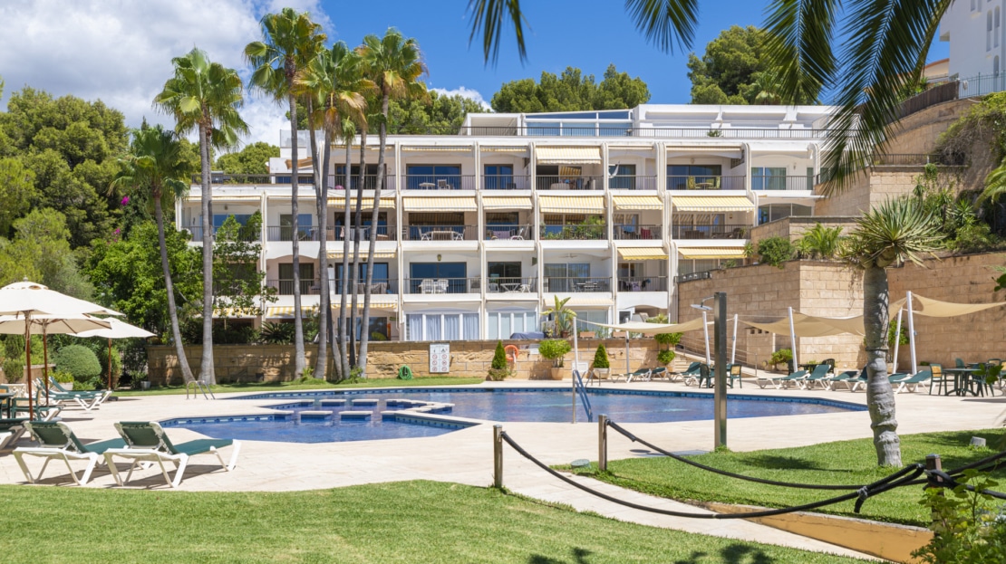 A-4103-121 Renoviertes Luxus-Apartment in Puerto Portals mit traumhaftem Meerblick