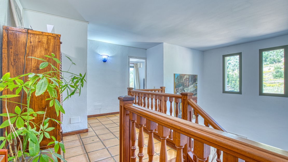 4938 Country house on large plot near Esporles with pool and stunning mountain views 44