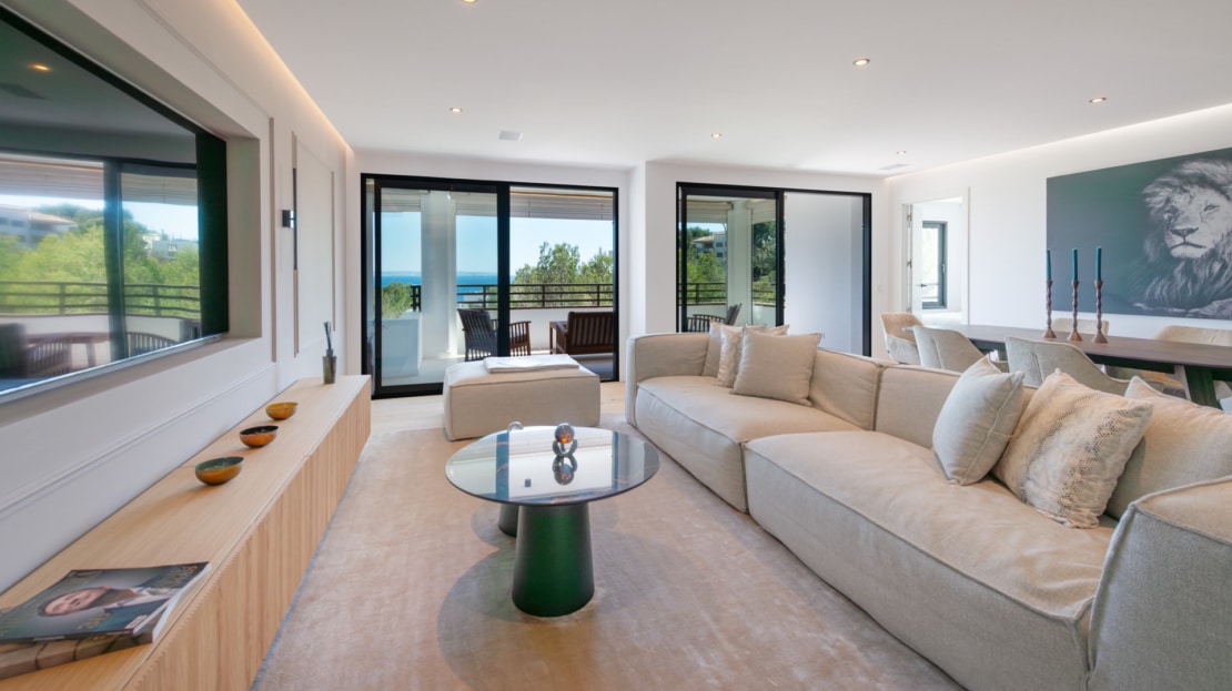 P4713 Exklusives Penthouse in Cas Catala mit Meerblick: Modernisiert und elegant 2
