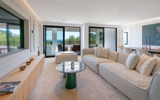 P4713 Exklusives Penthouse in Cas Catala mit Meerblick: Modernisiert und elegant 2