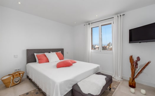 5293 Penthouse with sea views in Cala Gamba6