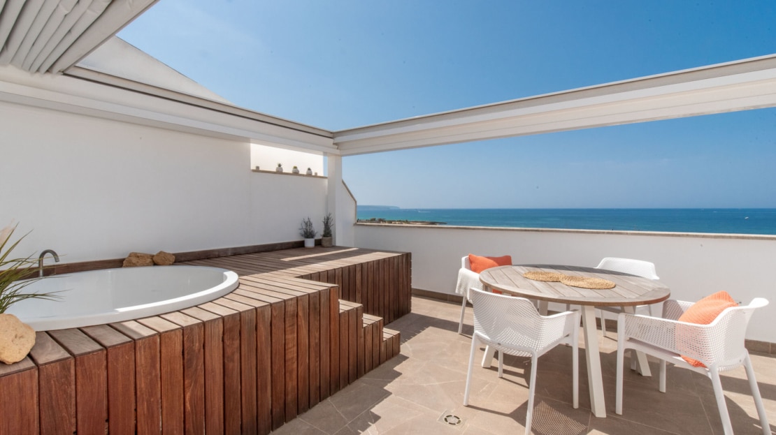 5293 Penthouse with sea views in Cala Gamba18
