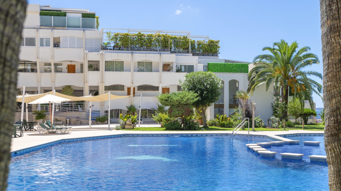 A-4103-121 Renoviertes Luxus-Apartment in Puerto Portals mit traumhaftem Meerblick