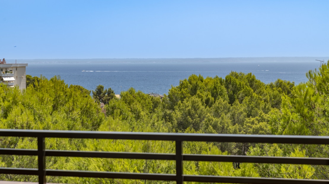P-4713 Exklusives Penthouse in Cas Catala mit Meerblick: Modernisiert und elegant