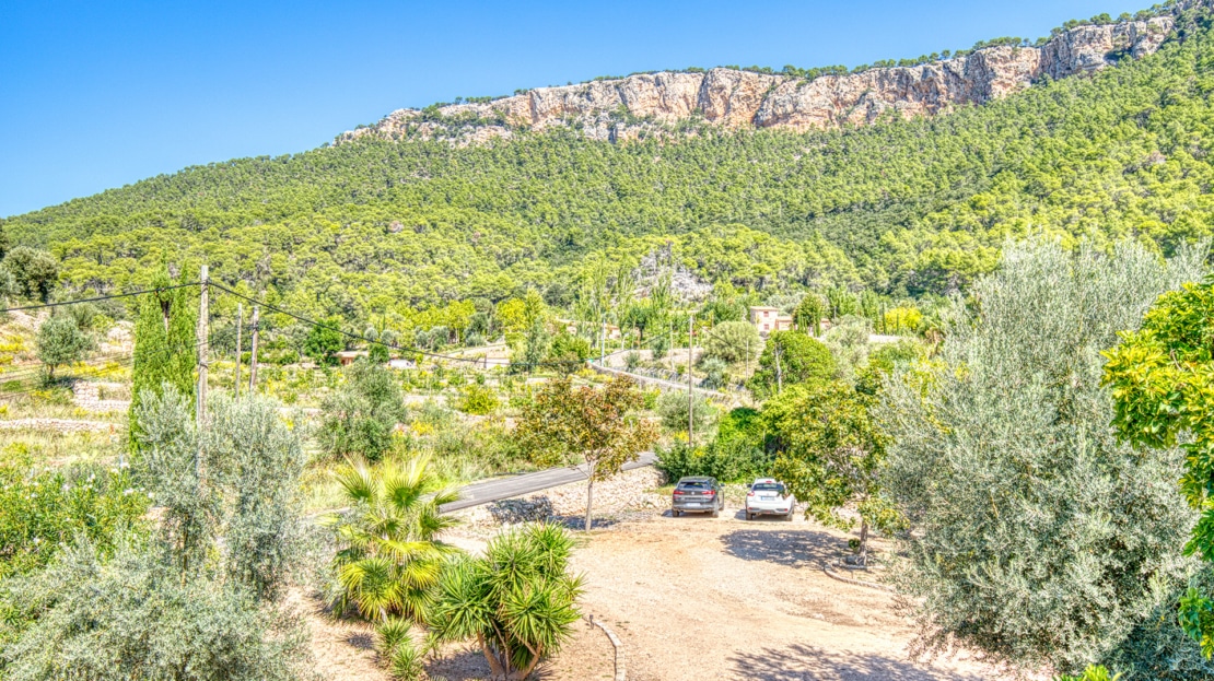4938 Country house on large plot near Esporles with pool and stunning mountain views 42