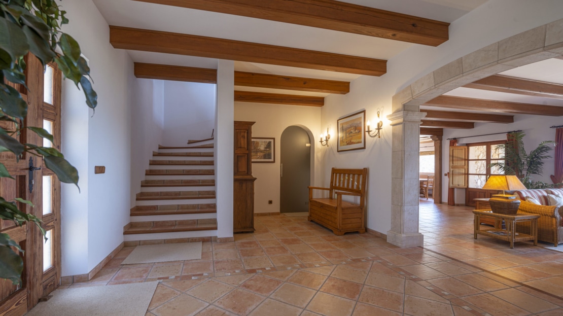 V-3300 Beeindruckende Villa in Galilea mit Indoorpool und wunderschönem Panoramablick