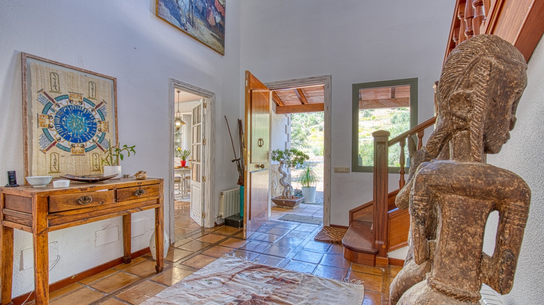 4938 Country house on large plot near Esporles with pool and stunning mountain views 27