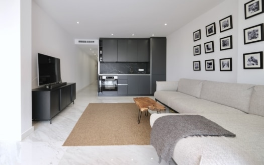 A-4103-121 Renoviertes Luxus-Apartment in Puerto Portals mit traumhaftem Meerblick 3