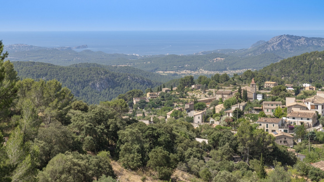 V-3300 Beeindruckende Villa in Galilea mit Indoorpool und wunderschönem Panoramablick