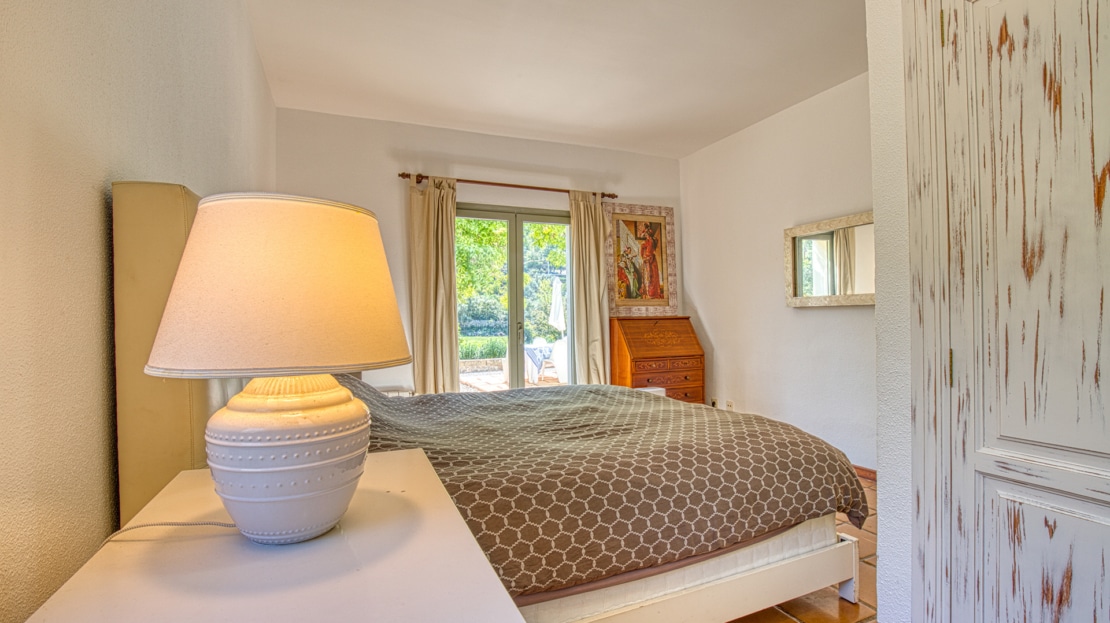 4938 Country house on large plot near Esporles with pool and stunning mountain views 31