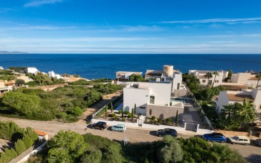 5587 - 124  -Villa in Cala Murada 47