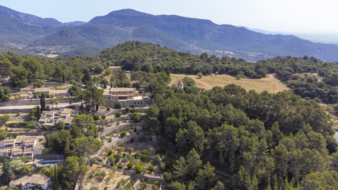 V-3300 Beeindruckende Villa in Galilea mit Indoorpool und wunderschönem Panoramablick