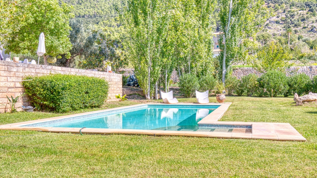4938 Country house on large plot near Esporles with pool and stunning mountain views 6