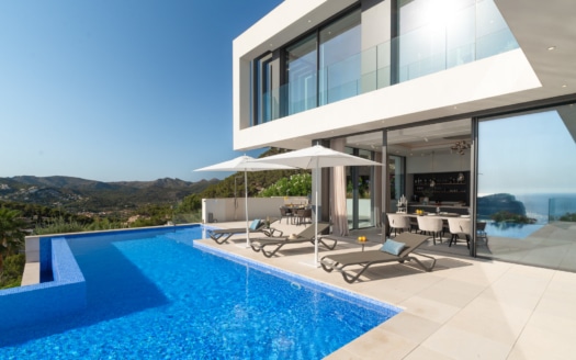 2752 - Villa in Camp de Mar 34