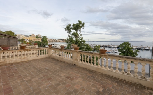 4949 INVESTITION! Haus in Cala Nova, in erster Linie mit herrlichem Hafen- und Meerblick