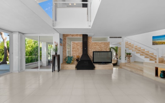 5668  -Villa in Sanjarassa 11