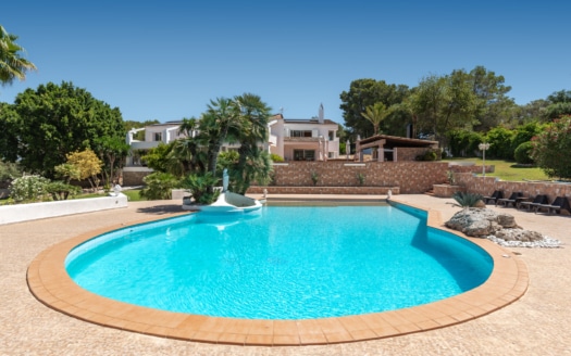 5668 -Villa in Sanjarassa 53
