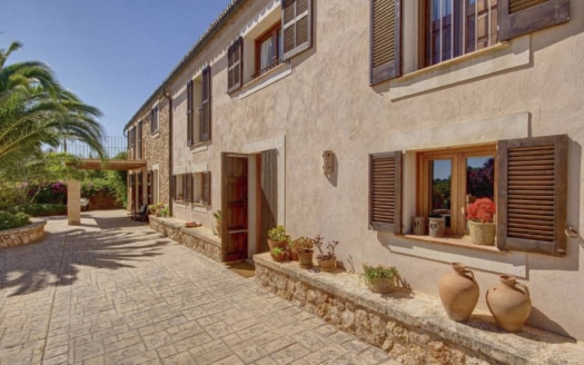 F-4037 Agroturismo-Finca mit herrlichem Weitblick, Pool und Lizenz zwischen Campos und Sa Rapita im Süd-Osten der Insel