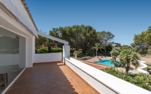 5668  -Villa in Sanjarassa 35