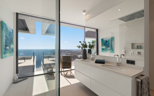 2752 - Villa in Camp de Mar 7