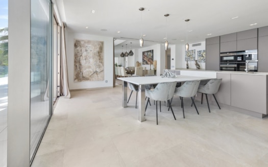 V-3430 Luxuriöse Villa in erster Meereslinie von Cala Vinyas mit Blick auf Sa Porrassa 22
