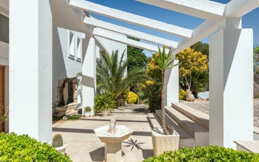 5668  -Villa in Sanjarassa 42