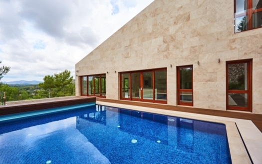 V-2082 Stylische Villa mit Ferienvermietungslizenz und herrlichem Weitblick, neben dem Golfplatz in Canyamel