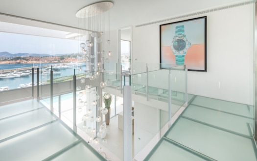 V-2650 Port Adriano Spektakuläre Designer-Villa mit Hafen und Meerblick, in Port Adriano